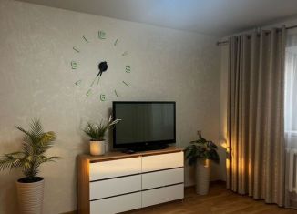 Продается 1-комнатная квартира, 37.5 м2, Киров, улица МОПРа, 6В