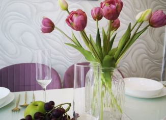 Сдам в аренду 3-ком. квартиру, 83 м2, Сочи, переулок Революции, 4А