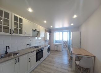 Сдам 2-комнатную квартиру, 57 м2, Тамбов, Кавказская улица, 1Б