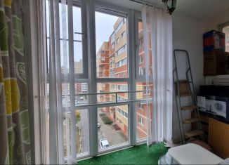 Продам 2-ком. квартиру, 66.7 м2, Липецк, улица Е.И. Замятина, 4