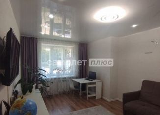 Продам 2-комнатную квартиру, 52 м2, Октябрьский, улица Горького, 22