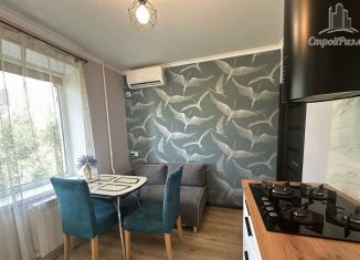 Продам 2-ком. квартиру, 60 м2, Ростов-на-Дону, улица Павленко, 40