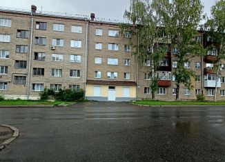 Продажа торговой площади, 104.7 м2, Удмуртия, улица имени Репина, 19А