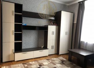 Продаю 2-ком. квартиру, 40 м2, Пятигорск, Октябрьская улица, 45