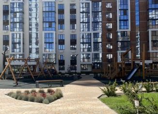 Продаю 2-ком. квартиру, 59 м2, Старый Оскол, микрорайон Садовые Кварталы, 1