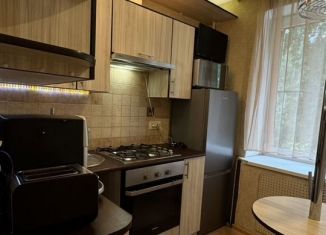 Сдается в аренду 1-ком. квартира, 32 м2, Колпино, проспект Ленина, 32