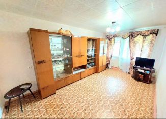 Продам трехкомнатную квартиру, 62 м2, Дзержинск, улица Маяковского, 43