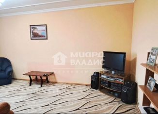 Продам 2-ком. квартиру, 51.1 м2, Омская область, проспект Королёва, 8