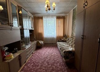 Продам 2-комнатную квартиру, 40.6 м2, Березники, улица Челюскинцев, 81