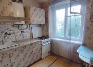 Продается 3-комнатная квартира, 58 м2, Великие Луки, Вокзальная улица, 10