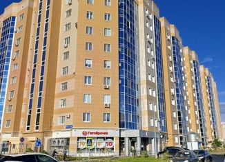 Продам 2-ком. квартиру, 63.4 м2, Татарстан, улица Лукина, 50