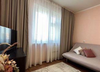 Сдается 1-комнатная квартира, 35 м2, Казань, улица Абсалямова, 31