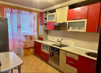 Сдаю в аренду 1-комнатную квартиру, 42 м2, Пенза, улица Кижеватова, 19Б