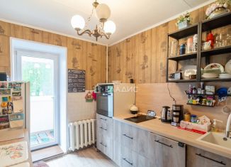 Продажа трехкомнатной квартиры, 65 м2, Карелия, Больничный городок, 1