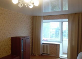 Продаю 2-комнатную квартиру, 42.6 м2, Серов, улица Ленина, 154