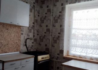 Сдам в аренду 1-комнатную квартиру, 35 м2, Губкин, Преображенская улица, 2