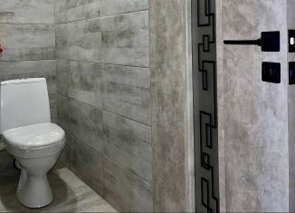 Продажа 2-комнатной квартиры, 55.9 м2, Омская область, улица Сергея Тюленина, 4