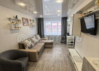 Продам 3-ком. квартиру, 55.2 м2, Мурманск, Октябрьская улица, 25