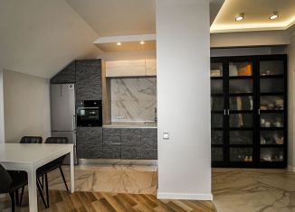 Продаю 3-комнатную квартиру, 80 м2, Тула, Серебровская улица, 45