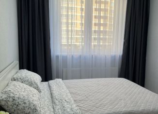 Сдам 1-ком. квартиру, 40 м2, Краснодар, улица Ветеранов, 85к4, микрорайон 2-я Площадка