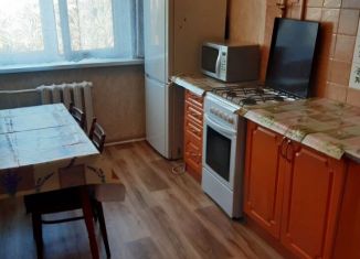 Трехкомнатная квартира в аренду, 67 м2, Тула, улица Галкина, 35