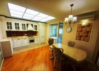 Сдам двухкомнатную квартиру, 82 м2, Калуга, улица Академика Королёва, 22