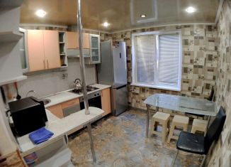 Сдам в аренду 2-ком. квартиру, 56 м2, Краснодар, Ставропольская улица, 266, микрорайон Черемушки