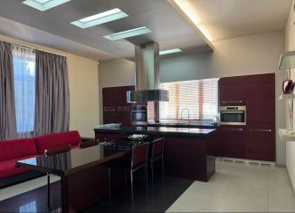 Сдается в аренду дом, 500 м2, Ростов-на-Дону, улица Ерёменко, 81Г