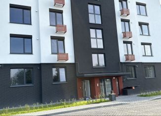 Продаю однокомнатную квартиру, 30.1 м2, Калининград