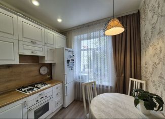 Продаю двухкомнатную квартиру, 57.5 м2, Брянск, улица Куйбышева, 10