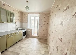 Продаю 1-ком. квартиру, 35.9 м2, Туймазы, микрорайон Молодёжный, 19