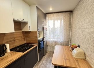 Продажа 2-комнатной квартиры, 52 м2, Благовещенск, улица Седова, 111