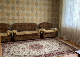 Сдача в аренду 2-ком. квартиры, 50 м2, Махачкала, улица Нигматулы Магомедова, 75к2