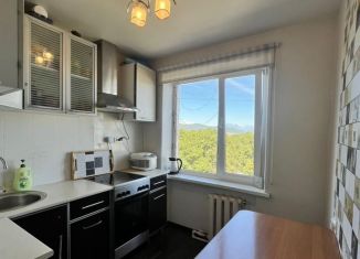 Продается трехкомнатная квартира, 61.7 м2, Вилючинск, улица Победы, 16