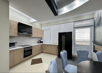 Сдается в аренду пятикомнатная квартира, 130 м2, Сочи, Первомайская улица, 19