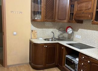 Сдаю в аренду 1-комнатную квартиру, 40 м2, Мытищи, Рождественская улица, 7