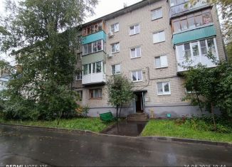 Сдача в аренду трехкомнатной квартиры, 44 м2, Нижний Новгород, улица Федосеенко, 36