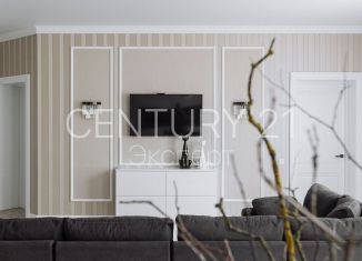 Продается трехкомнатная квартира, 117 м2, Калининград, проспект Мира, 100