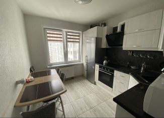 Продам 3-ком. квартиру, 58.4 м2, Пермь, улица Красные Казармы, 64, ЖК Арсенал