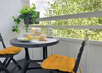 Продам двухкомнатную квартиру, 51.8 м2, Омская область, 27-я Северная улица, 117