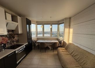 Аренда трехкомнатной квартиры, 75 м2, Лобня, улица Юности, 1