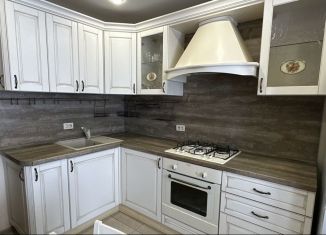 Продажа 2-ком. квартиры, 57 м2, Саратов, проспект имени 50 лет Октября, 20/32