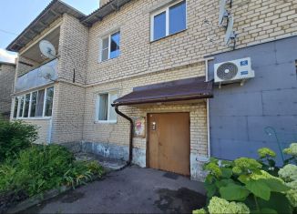 2-комнатная квартира на продажу, 49.6 м2, Боровск, улица Николая Рябенко, 3