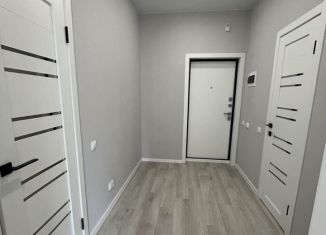 Продаю 2-ком. квартиру, 56 м2, Абакан, улица Генерала Тихонова, 14