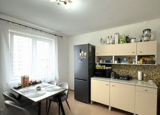 Продается 1-комнатная квартира, 42 м2, Верхняя Пышма, улица Свердлова, 1А, ЖК Садовый-2