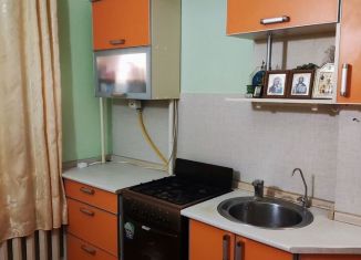 Трехкомнатная квартира на продажу, 61.4 м2, Козьмодемьянск, 2-й микрорайон, 33