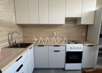 Продам двухкомнатную квартиру, 55 м2, Ростов-на-Дону, улица Лелюшенко, 9