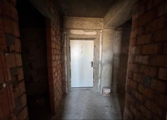 Продается двухкомнатная квартира, 92 м2, Махачкала, проспект Насрутдинова, 85