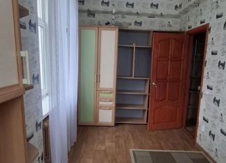 Сдаю комнату, 14 м2, Псковская область, Октябрьский проспект, 15/1