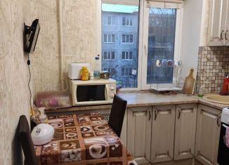 Сдача в аренду 2-комнатной квартиры, 43 м2, Бежецк, улица Нечаева, 3